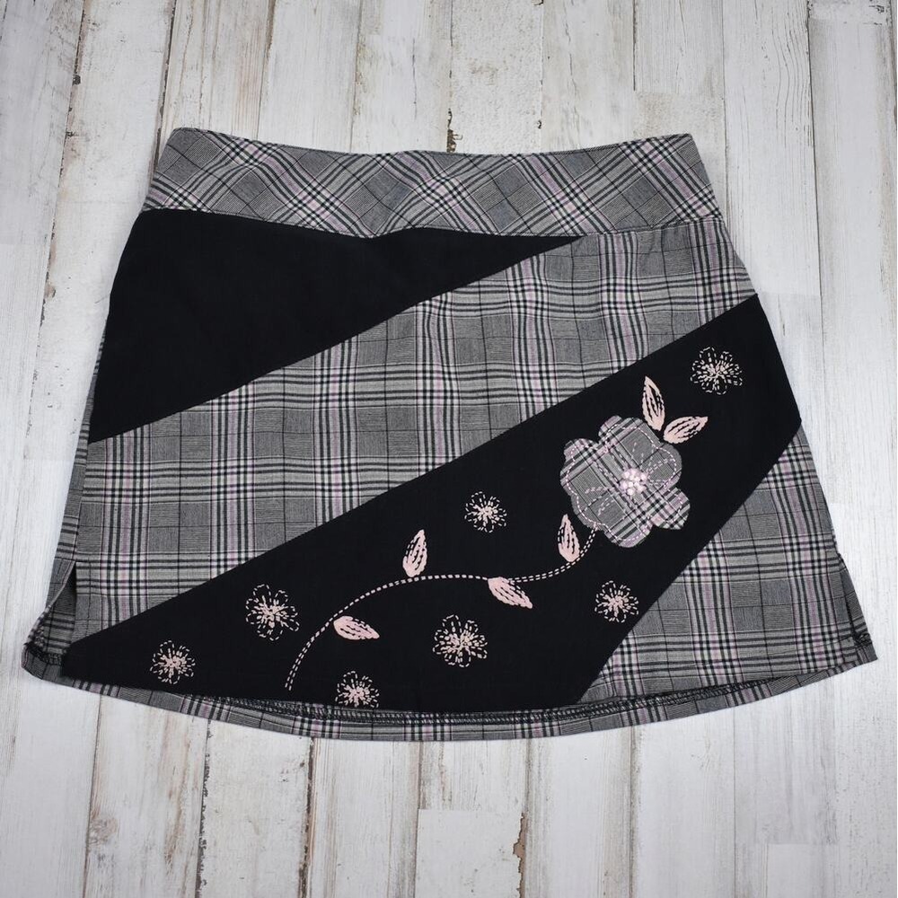Y2K Vintage Skort Girl's Medium Black Gray Floral Plaid Skirt Coquette Preppy M
